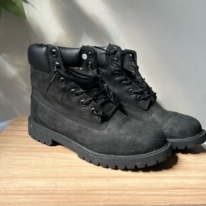Timberland black boots size 6y